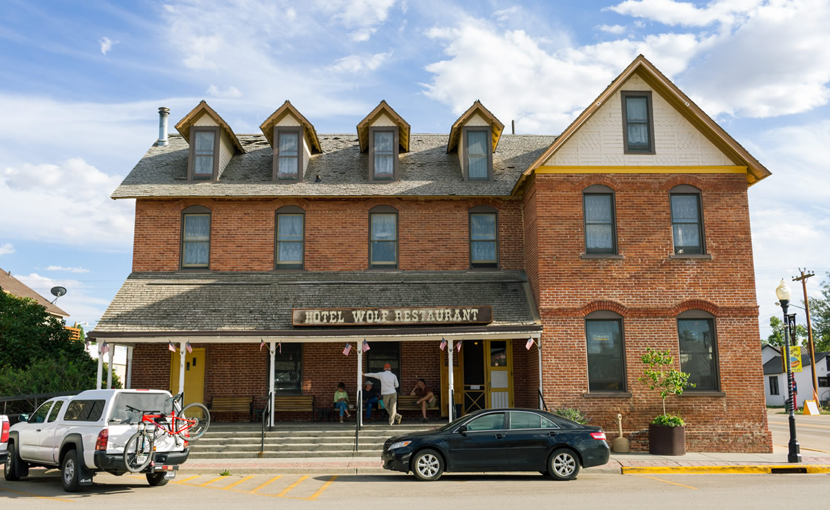 Hotel Wolf Downtown Saratoga